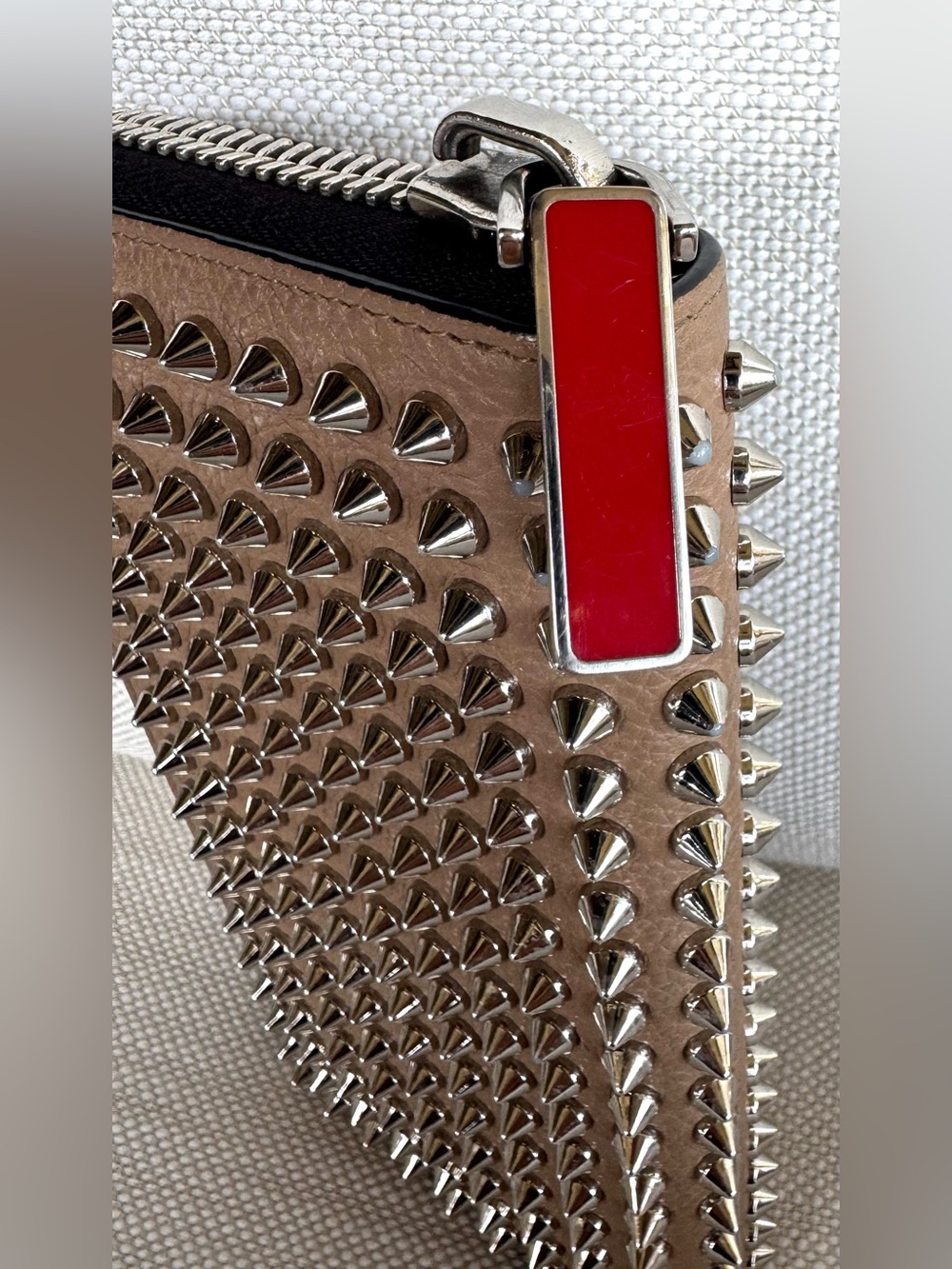 CHRISTIAN LOUBOUTIN Panettone Silver Spiked Zip Taupe Wallet EUC - Picture 5 of 10